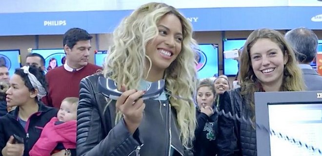 Beyoncé compra 750 regalos navideños en visita sorpresa a Walmart