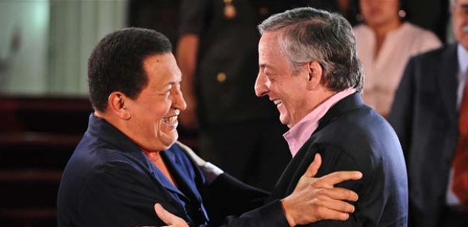 Sedes de Unasur llevarán nombres de Kirchner y Chávez