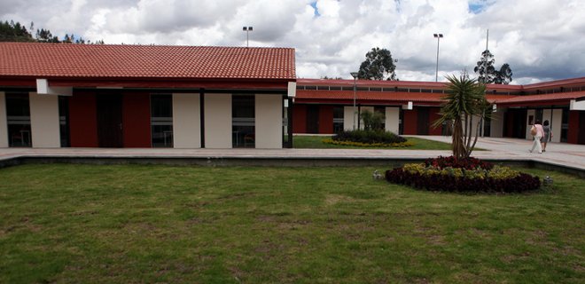 Avanza la construcción de la primera universidad para docentes en Ecuador