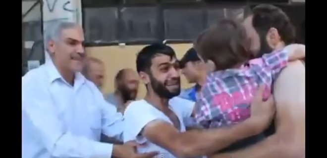 En medio del conflicto en Siria, padre logra reencontrarse con su hijo