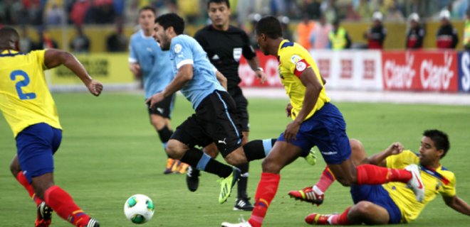 Ecuador vence a Uruguay y lograr su virtual clasificación a Brasil 2014