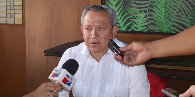 Arellano destaca relaciones de Ecuador con Colombia y Perú