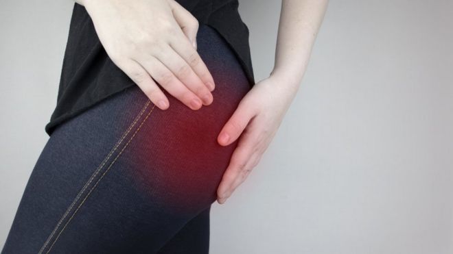 8 ejercicios que puedes hacer en casa para aliviar el dolor del nervio ciático
