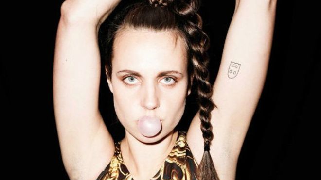 Quién es MØ, la voz detrás de la canción más reproducida en la historia de Spotify