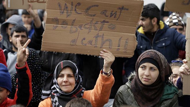 La Unión Europea llega a un acuerdo sobre los migrantes que presentará a Turquía