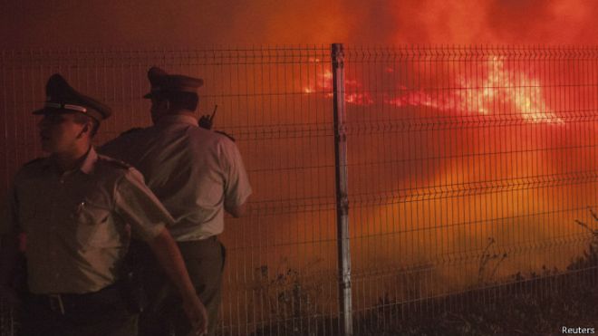 Chile: declaran estado de catástrofe en zona de Valparaíso afectada por voraz incendio