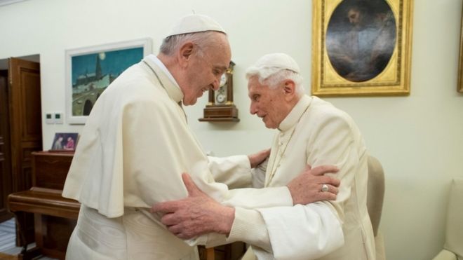 La advertencia de Benedicto XVI al papa Francisco por el celibato clerical