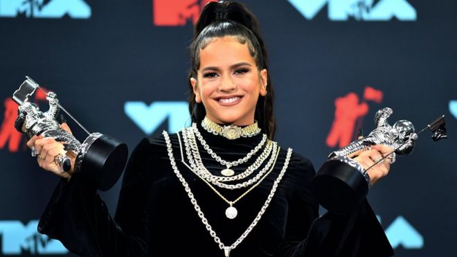 ¿Es Rosalía latina?: la polémica después de los MTV Video Music Awards