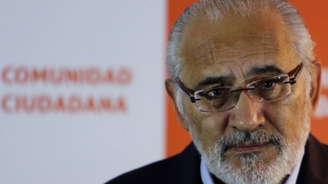 Quién es Carlos Mesa, que desafía a Morales en Bolivia