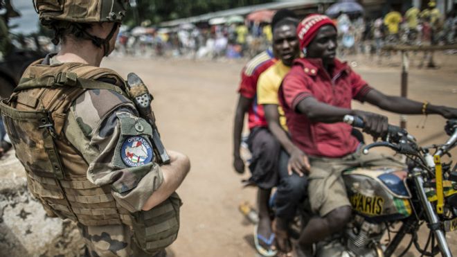 Sexo a cambio de comida: las acusaciones de abusos sexuales a niños contra soldados europeos en República Centroafricana