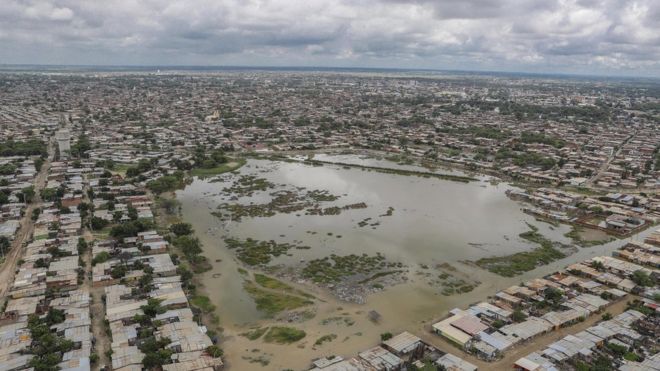 El servicio meteorológico peruano prevé que las lluvias continúen hasta abril.