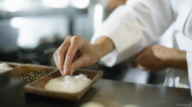 ¿Cuánto hay que reducir el consumo de sal?