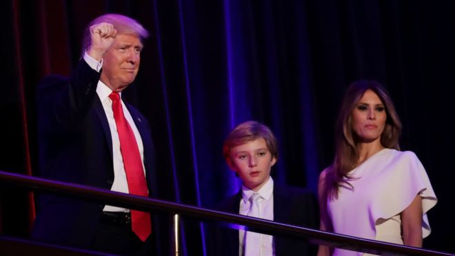Por qué Melania Trump y su hijo Barron no se mudarán a la Casa Blanca