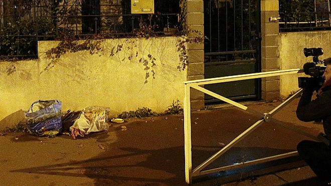 Ataques en París: encuentran &quot;cinturón con explosivos&quot; en la calle