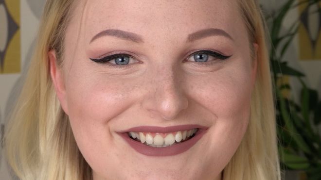 La historia de Ellen, la primera niña transgénero de Inglaterra que pasó de niño a niña a los 11 años