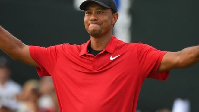 Tiger Woods gana un torneo de golf luego de 1.876 días