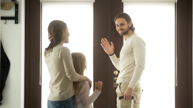 Qué es la paternidad platónica y por qué dos extraños deciden criar un hijo juntos