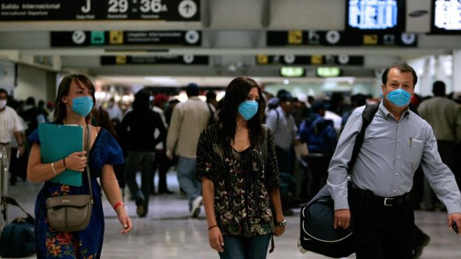 Cómo se transmiten las enfermedades en los aviones