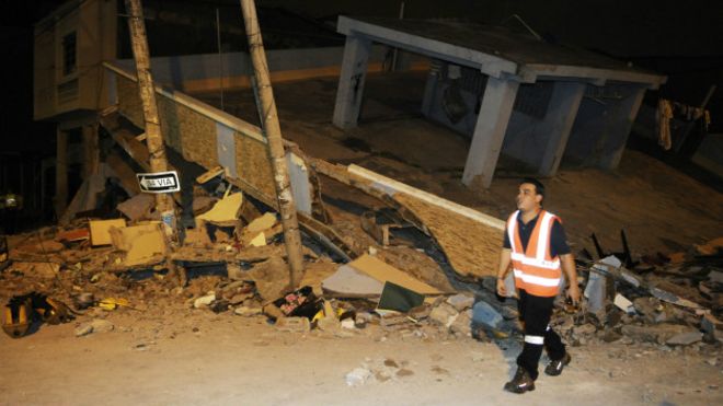Pobladores de Manta, Portoviejo, Pedernales pasaron la noche en vela