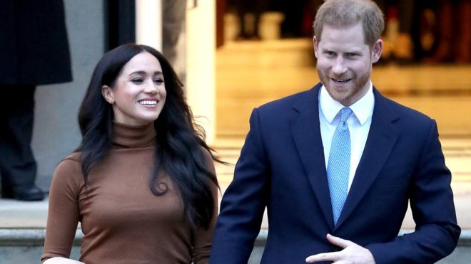 Harry y Meghan ponen fecha al fin de sus funciones en la Corona británica
