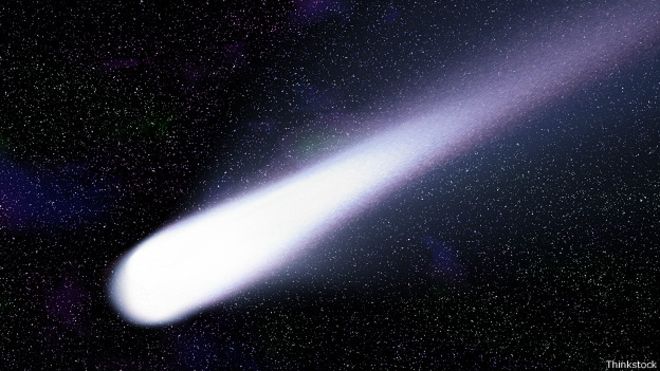 Qué son y cómo se pueden ver los dos cometas que pasan cerca de la Tierra esta semana