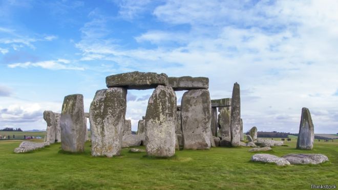 El hombre que fue a comprar unas cortinas y regresó con el sitio arqueológico de Stonehenge