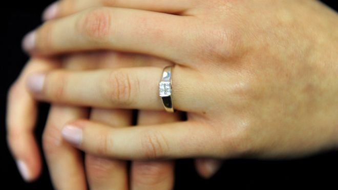 La pesadilla que llevó a que una mujer se tragara su anillo de compromiso