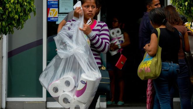 ¿Qué se puede comprar con el nuevo salario mínimo en Venezuela?