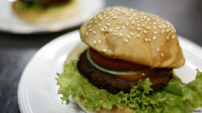 ¿Cuál es el verdadero origen de la hamburguesa?
