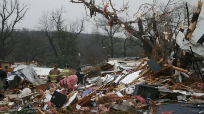Tornado deja un muerto en el centro de EE.UU.