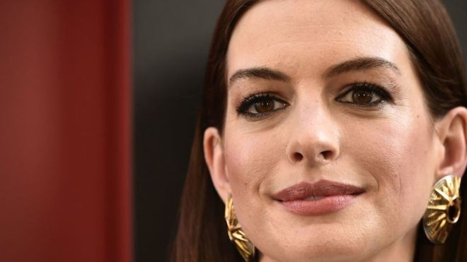 El brutal asesinato de una joven que indignó a Anne Hathaway