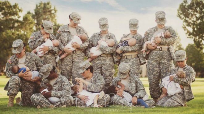 La foto de la lactancia que busca acabar con el tabú en el ejército