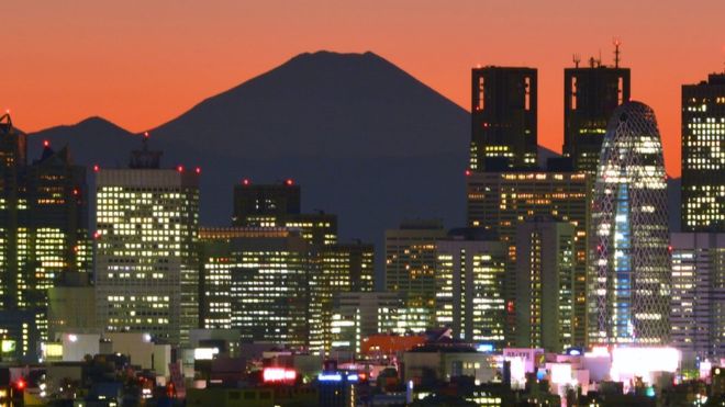 ¿En qué ciudades del mundo te costará más vivir como extranjero en 2017?