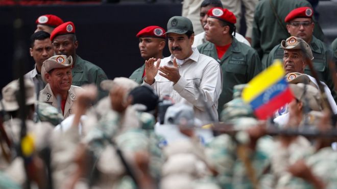 Maduro anuncia que quiere ampliar las milicias