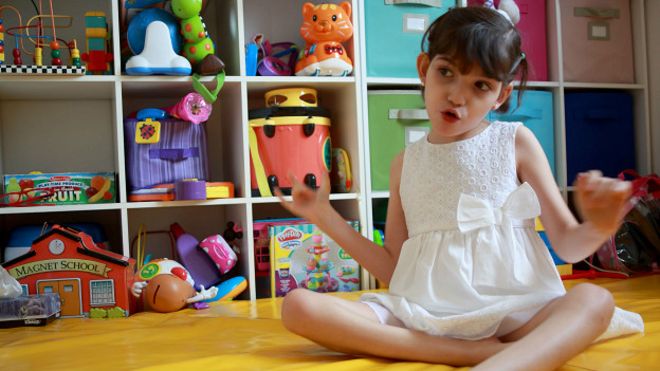 La niña de 8 años que tiene permiso para usar marihuana en México