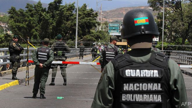Maduro ordena militarización de la frontera con Colombia &quot;para acabar con el crimen&quot;