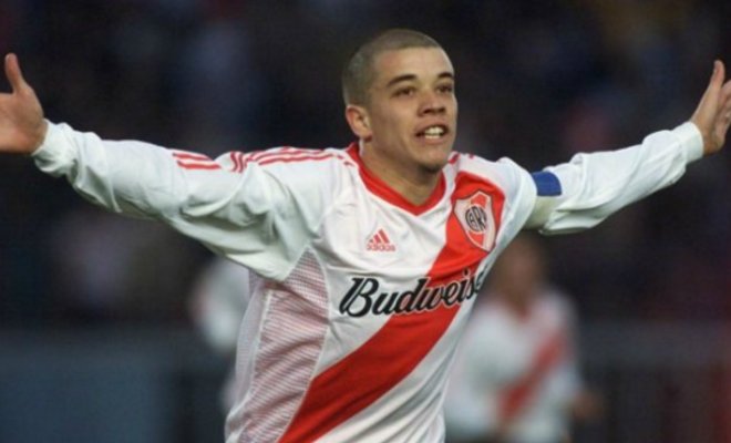 Andrés D&#039;Alessandro deja Brasil y anuncia su retorno a River Plate