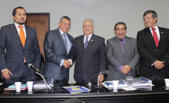 FEF suspende a Chiriboga por 90 días