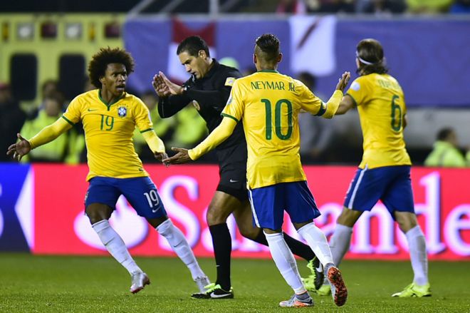 Lo que hay que saber sobre los cambios a las reglas del fútbol que entran en vigencia este 1 de junio