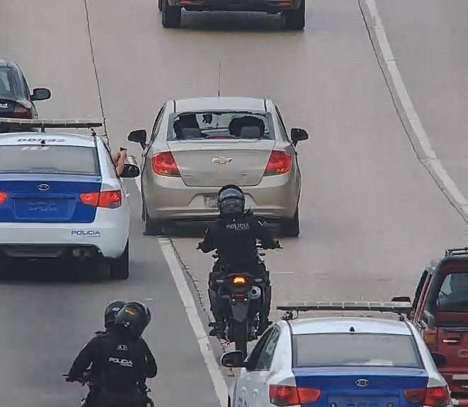 Video: así fue la persecución policial en el norte de Guayaquil, que provocó una balacera cercana a Otto Sonnenholzner