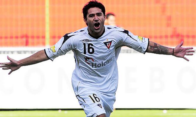 Claudio Bieler le responde a Rodrigo Paz mediante Twitter