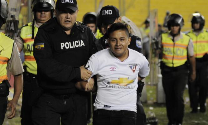Liga de Quito podría ser sancionado por hincha