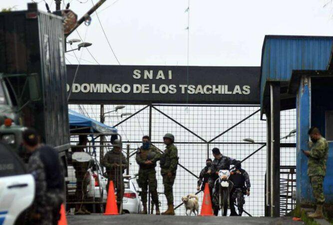 32 reos de la cárcel de Santo Domingo fueron trasladados a otros centros del país