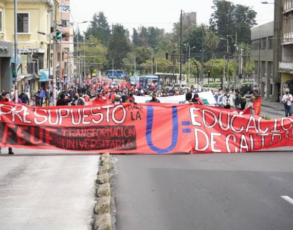 La Federación de Estudiantres Universitarios del Ecuador participarán en las marchas del 23M