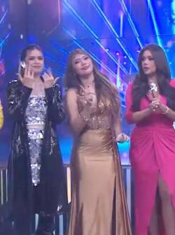 Dora West junto a los participantes del reality musical de En Contacto en una imagen de archivo.