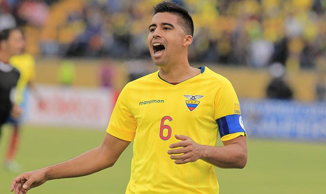 Noboa no estará ante Argentina por problema de conexión