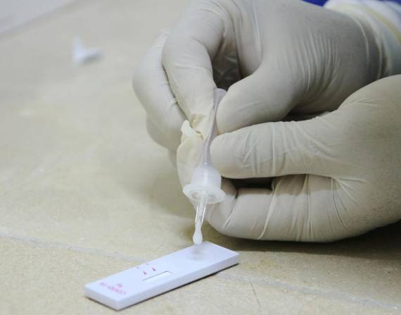 Cruz Roja reporta que se toman mil muestras diarias en el país para identificar COVID-19