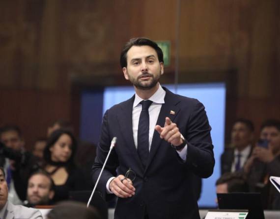 ADN y el peligro de no fiscalizar