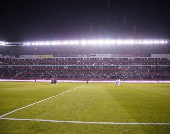 El partido se jugará en el estadio Rodrigo Paz Delgado.