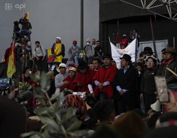 Comunidades indígenas dentro del ágora de la Casa de la Cultura en Quito. API